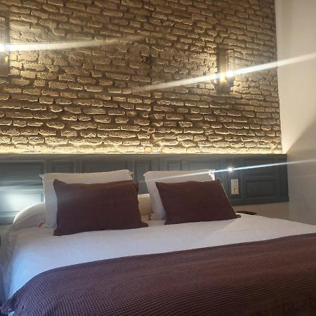 San Jorge Suites Triana Sevilla Exteriör bild